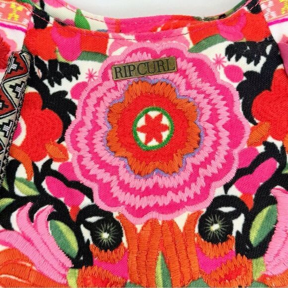 Rip Curl Vibrant Pink Red Embroidered Floral Soft Cotton Canvas Boho Tote Bag - Picture 16 of 16